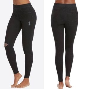 Spanx $128 Distressed Stretch Skinny Ankle Jeans Frayed Hem Faded Black X-Small